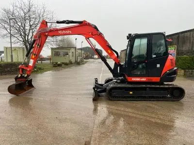 Kubota, Excavator