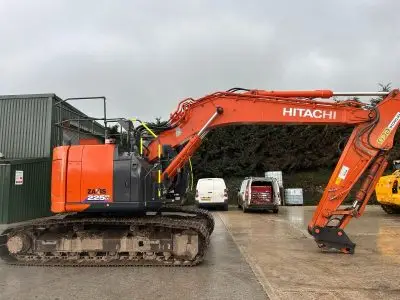 Hitachi, Excavator