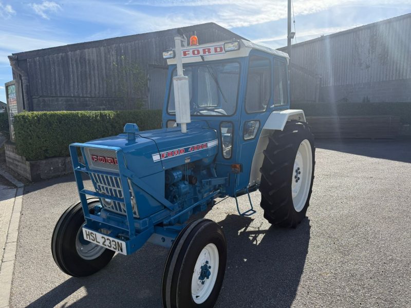 Ford 4000 2WD Tractor - Image 2