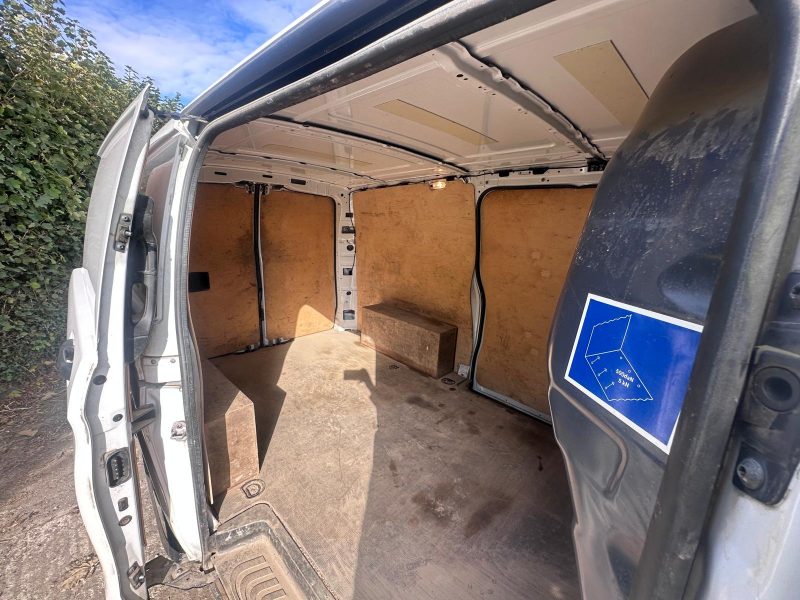 2018 '68 Mercedes-Benz Vito 111 Van - Image 11