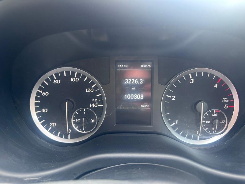 2018 '68 Mercedes-Benz Vito 111 Van - Image 17