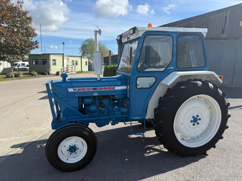 Ford 4000 2WD Tractor - Image 3