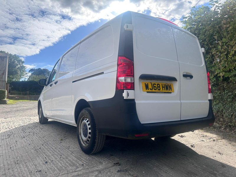 2018 '68 Mercedes-Benz Vito 111 Van - Image 5