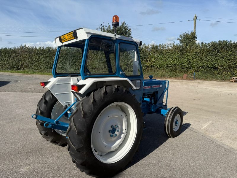 Ford 4000 2WD Tractor - Image 6