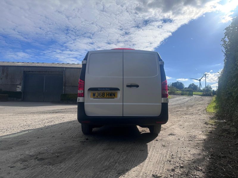 2018 '68 Mercedes-Benz Vito 111 Van - Image 6